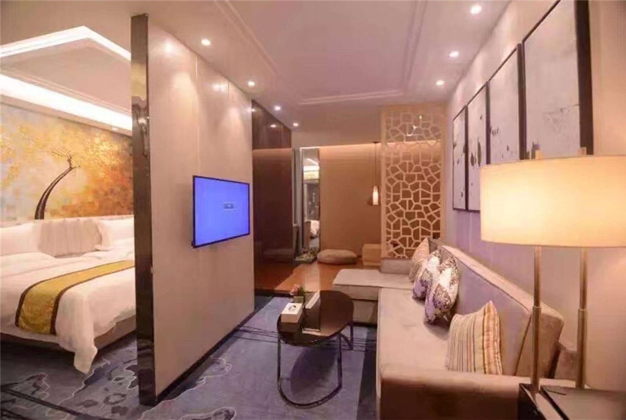 รามาดา เสินเจิ้น เปาอาน Hotel เซินเจิ้น ภายนอก รูปภาพ